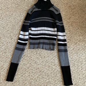 New Brandy Melville Turtle Neck